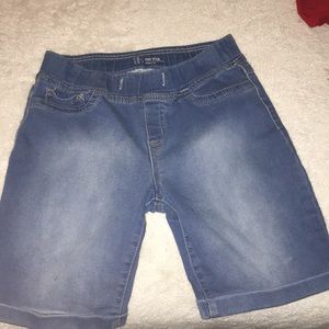 knee length shorts